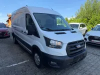Gebraucht Ford Transit Trend 105 PS (77 kW) 2022 Weiß Van