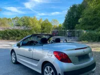 Gebraucht Peugeot 207 CC 120 PS (88 kW) 2008 Silber Cabrio