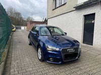 Gebraucht Audi A1 Attraction 86 PS (63 kW) 2012 Blau Kleinwagen
