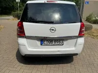 Gebraucht Opel Zafira Innovation 116 PS (85 kW) 2009 Weiß Van / Kleinbus
