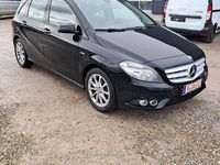 Gebraucht Mercedes B180 122 PS (89 kW) 2012 Schwarz Van / Kleinbus