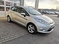 Gebraucht Ford Fiesta Titanium 97 PS (71 kW) 2009 Polarsilber metallic Kleinwagen