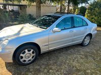 Gebraucht Mercedes C180 143 PS (105 kW) 2004 Silber Limousine