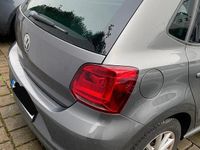 Gebraucht VW Polo LOUNGE 90 PS (66 kW) 2015 Grau Kleinwagen