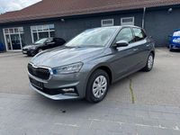 Neu Skoda Fabia Essence 80 PS (58 kW) 2025 Grau Kleinwagen