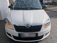 Gebraucht Skoda Fabia 65 PS (47 kW) 2012 Weiß Kleinwagen