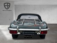 Second-hand Jaguar E-Type 265 CP (194 kW) 1974 Verde Cabrio