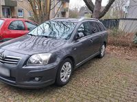 Gebraucht Toyota Avensis 177 PS (130 kW) 2012 Grau Kombi