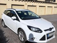 Gebraucht Ford Focus 100 PS (73 kW) 2012 Weiß Kombi