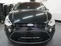 Gebraucht Ford S-MAX Titanium 140 PS (102 kW) 2014 Schwarz Van / Kleinbus