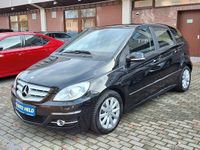 Gebraucht Mercedes B180 116 PS (85 kW) 2011 Kosmosschwarz Kleinwagen