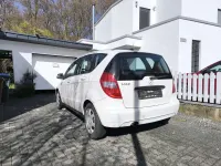 Gebraucht Mercedes A160 95 PS (69 kW) 2011 Weiß Kleinwagen