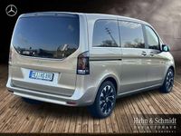 Gebraucht Mercedes V300 237 PS (174 kW) 2024 Kalaharigold met. Van / Kleinbus