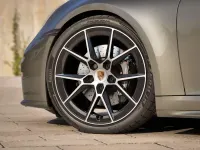 Neu Porsche 911 Carrera T 394 PS (289 kW) 2026 Aventuringrünmetallic
