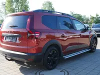 Gebraucht Dacia Jogger Extreme 94 PS (69 kW) 2023 Terracottabraun metallic Van / Kleinbus
