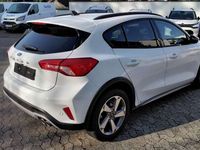 Gebraucht Ford Focus Active 125 PS (91 kW) 2021 Frostweiß Kleinwagen