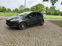 Gebraucht Ford Fiesta 80 PS (58 kW) 2017 Grau Kleinwagen