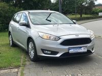 Gebraucht Ford Focus 120 PS (88 kW) 2016 Silber Kombi