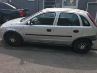 Gebraucht Opel Corsa 75 PS (55 kW) 2002 Silber Kleinwagen