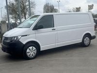 Gebraucht VW Transporter 150 PS (110 kW) 2024 Candyweiß Van