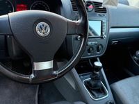 Gebraucht VW Golf V 122 PS (89 kW) 2007 Schwarz Kleinwagen