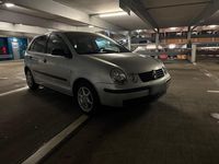 Gebraucht VW Polo 64 PS (47 kW) 2003 Silber Kleinwagen