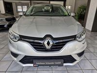 Gebraucht Renault Mégane IV Play 132 PS (97 kW) 2017 Grau Limousine