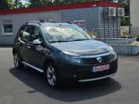 Gebraucht Dacia Sandero Stepway 88 PS (64 kW) 2012 Grau Kleinwagen