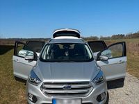 Gebraucht Ford Kuga 150 PS (110 kW) 2018 Silber SUV