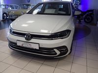Gebraucht VW Polo Style 95 PS (69 kW) 2023 Purewhite Kleinwagen