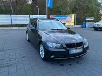 Gebraucht BMW 320 163 PS (119 kW) 2006 Schwarz Kombi