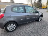 Gebraucht Renault Clio II 75 PS (55 kW) 2011 Grau Limousine