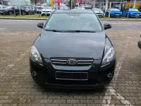 Używany Kia Ceed 122 KM (89 kW) 2008 Czarny Hatchback