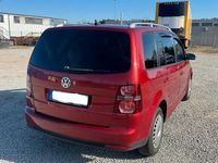 Gebraucht VW Touran 150 PS (110 kW) 2008 Rot Van / Kleinbus