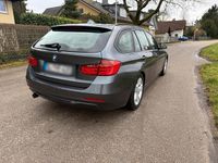 Gebraucht BMW 320 Sport Line 183 PS (134 kW) 2014 Grau Kombi