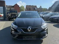 Używany Renault Mégane Play 101 KM (74 kW) 2017 Czarny Sedan/Limuzyna