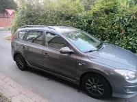 Gebraucht Hyundai i30 105 PS (77 kW) 2010 Grau Kombi