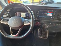 Gebraucht VW Multivan 150 PS (110 kW) 2022 Grau Van