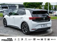 Gebraucht VW ID.3 Pro Performance 150 kW (204 PS) 2023 Gletscherweiß metallic schwarz Kleinwagen