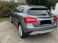 gebraucht Mercedes GLA200 d Urban*4MATIC*Pano*AHK*8-fach bereift