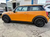 Gebraucht Mini Cooper 102 PS (75 kW) 2017 Volcanic orange Kleinwagen