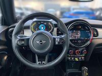 Gebraucht Mini Cooper SE 135 kW (184 PS) 2023 Schwarz Kleinwagen