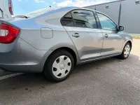 Gebraucht Skoda Rapid 105 PS (77 kW) 2013 Grau Kleinwagen