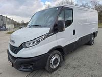 Gebraucht Iveco Daily 136 PS (100 kW) 2019 Weiß Limousine