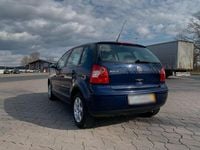 Gebraucht VW Polo 75 PS (55 kW) 2006 Blau Kleinwagen