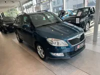 Gebraucht Skoda Fabia Family 105 PS (77 kW) 2012 Blau Kombi