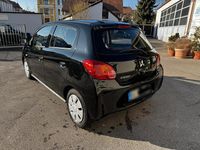 Gebraucht Mitsubishi Space Star 71 PS (52 kW) 2014 Schwarz Van / Kleinbus