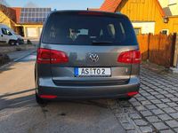 Gebraucht VW Touran Cup 105 PS (77 kW) 2014 Grau Van / Kleinbus