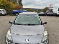 Gebraucht Renault Clio III Dynamique 75 PS (55 kW) 2011 Grau Kleinwagen