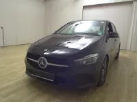 Gebraucht Mercedes B180 116 PS (85 kW) 2023 Schwarz Kleinwagen